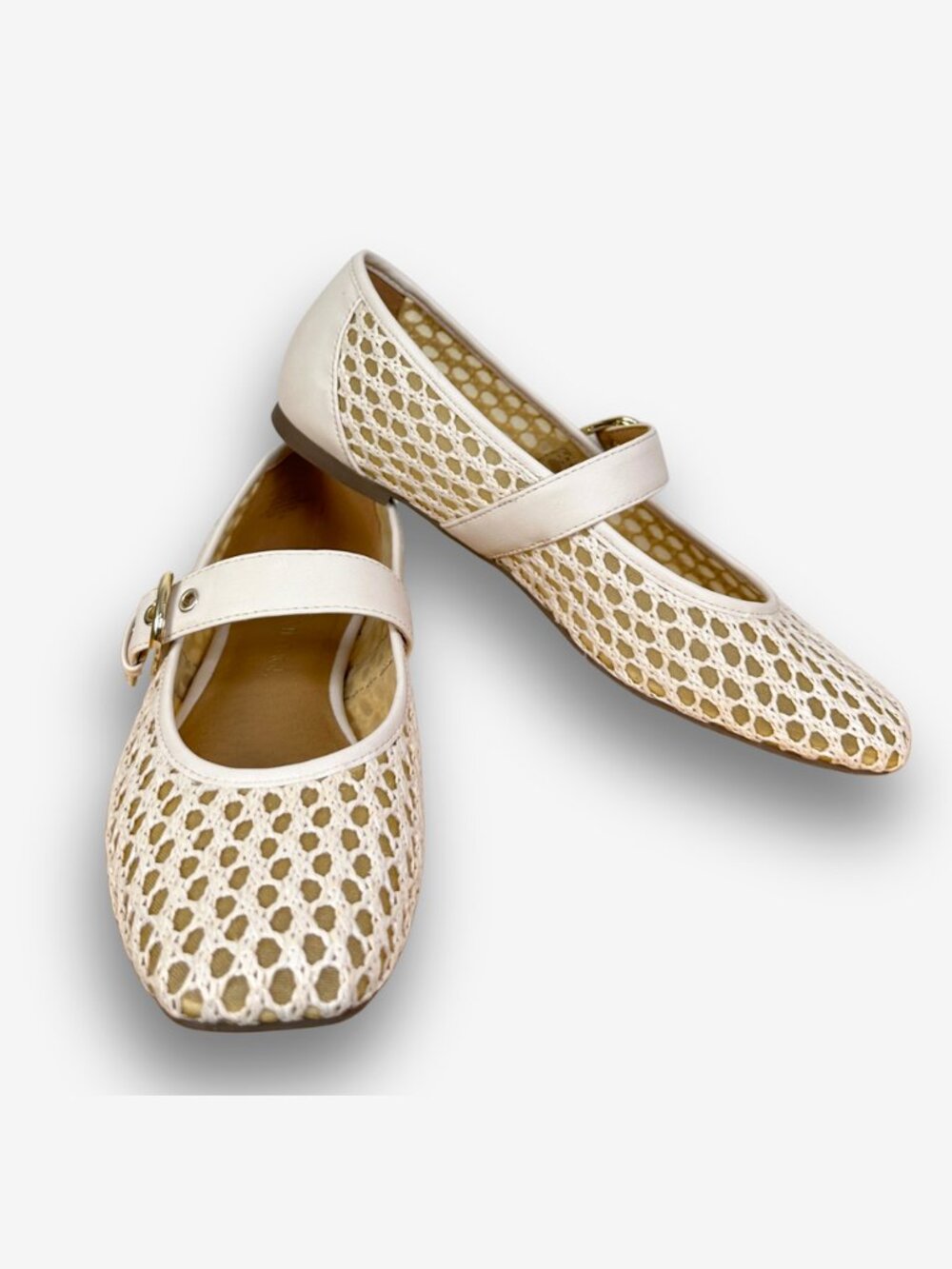 Crown Vintage Cream Mesh Mary Jane Ballet Flats Size 7